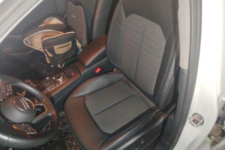 Used Audi A3 2020 Limousine 35 TFSI Fashion Edition China VI Emission Standard Left Front Seat