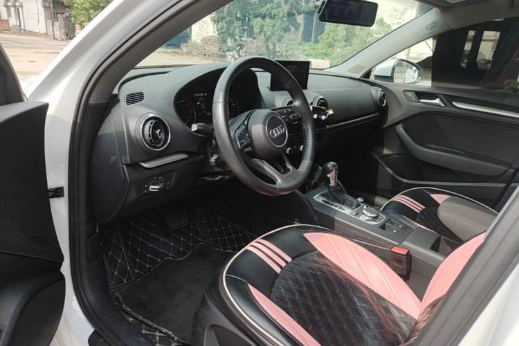 Used Audi A3 2020 Restyled Limousine 35 TFSI Ambition Version China VI Left Front Seat