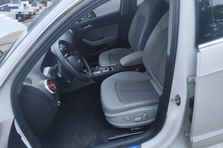 Used Audi A3 2020 Sportback 35 TFSI Fashion Edition China VI Emission Standard Left Front Seat
