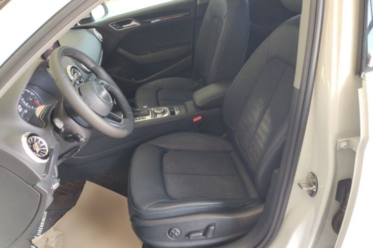 Used Audi A3 2020 Limousine 35 TFSI Fashion Edition China VI Emission Standard Left Front Seat