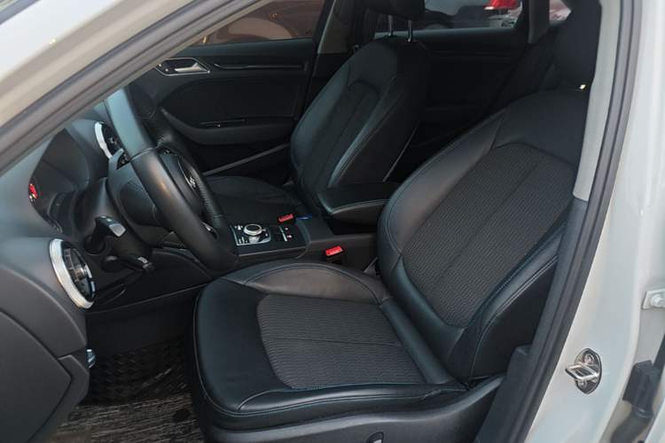 Used Audi A3 2020 Limousine 35 TFSI Fashion Edition China VI Emission Standard Left Front Seat