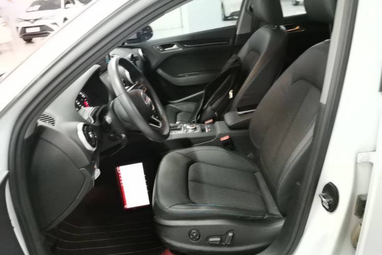 Used Audi A3 2020 Sportback 35 TFSI Fashion Edition China VI Emission Standard Left Front Seat