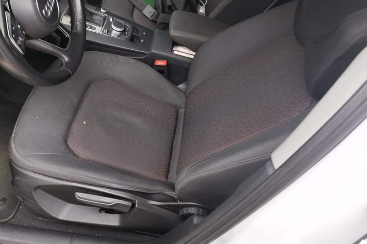 Used Audi A3 2020 Sportback 35 TFSI Ambition China VI Left Front Seat
