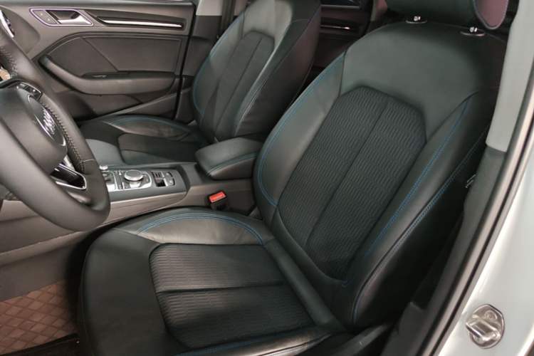 Used Audi A3 2020 Limousine 35 TFSI Fashion Edition China VI Emission Standard Left Front Seat