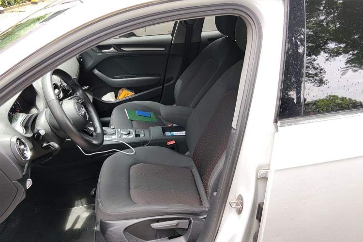 Used Audi A3 2020 Sportback 35 TFSI Ambition China VI Left Front Seat