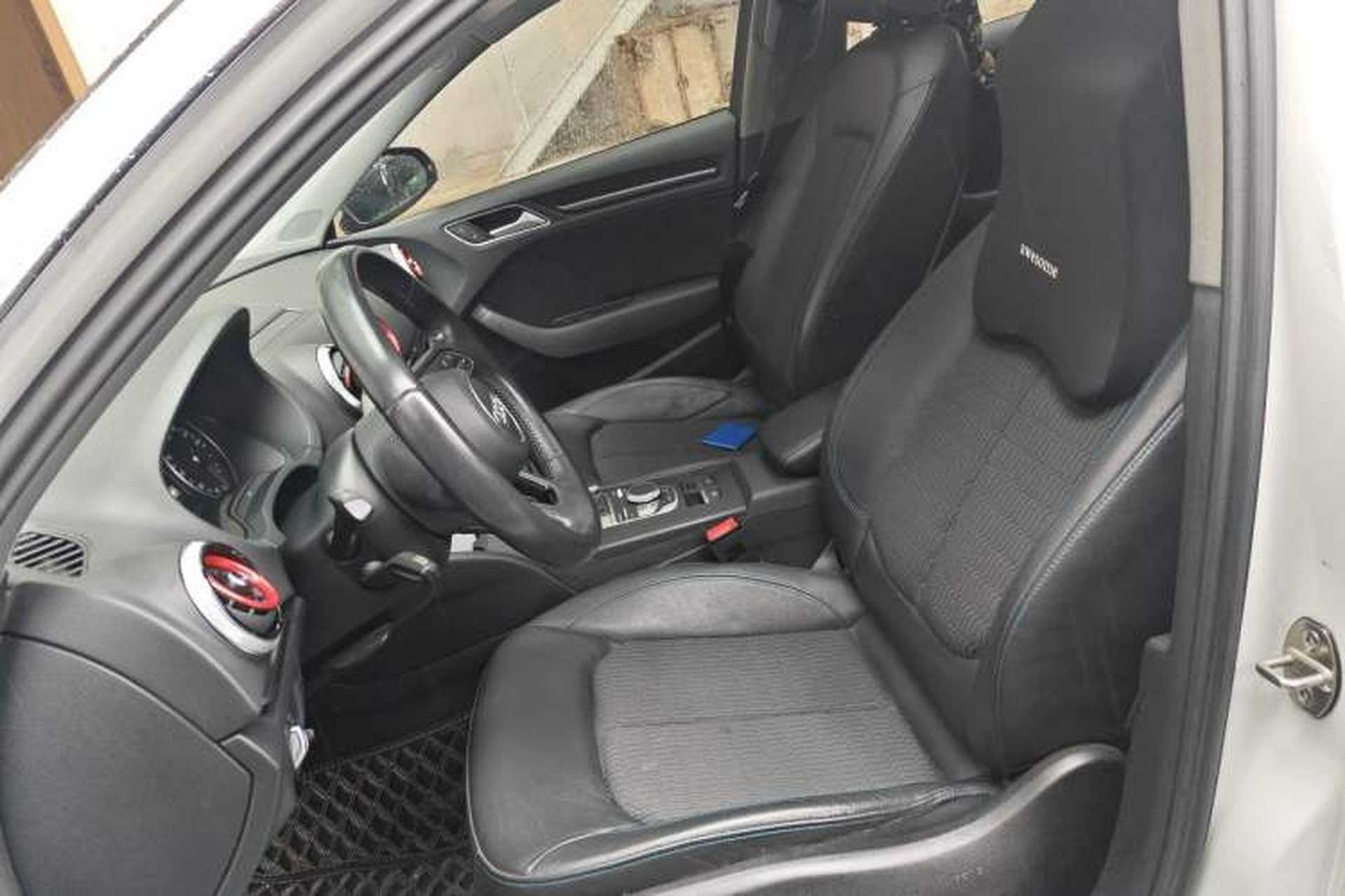 Used Audi A3 2020 Sportback 35 TFSI Fashion Edition China VI Emission Standard Left Front Seat