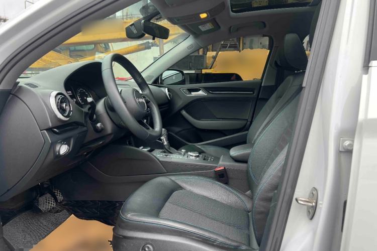 Used Audi A3 2020 Limousine 35 TFSI Fashion Edition China VI Emission Standard Left Front Seat
