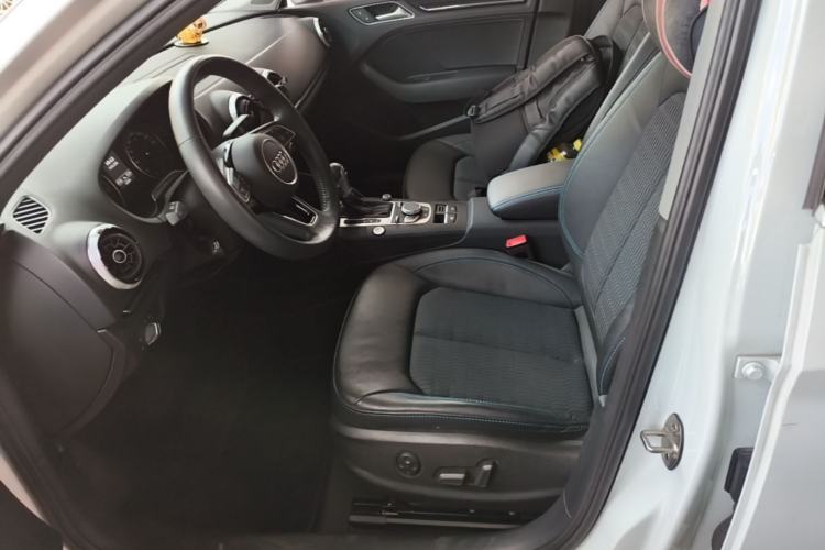 Used Audi A3 2020 Limousine 35 TFSI Fashion Edition China VI Emission Standard Left Front Seat