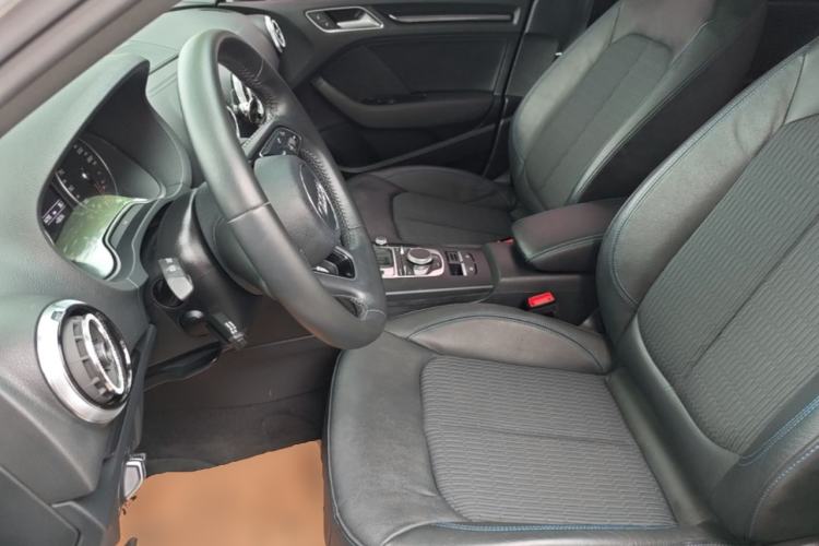 Used Audi A3 2020 Limousine 35 TFSI Fashion Edition China VI Emission Standard Left Front Seat