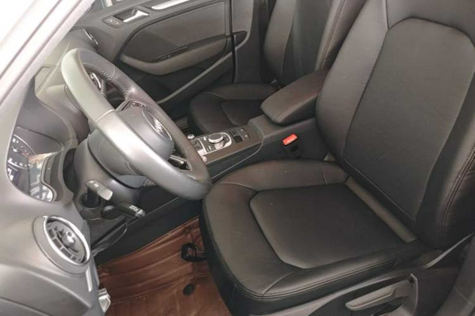 Used Audi A3 2020 Restyled Limousine 35 TFSI Ambition Version China VI Left Front Seat