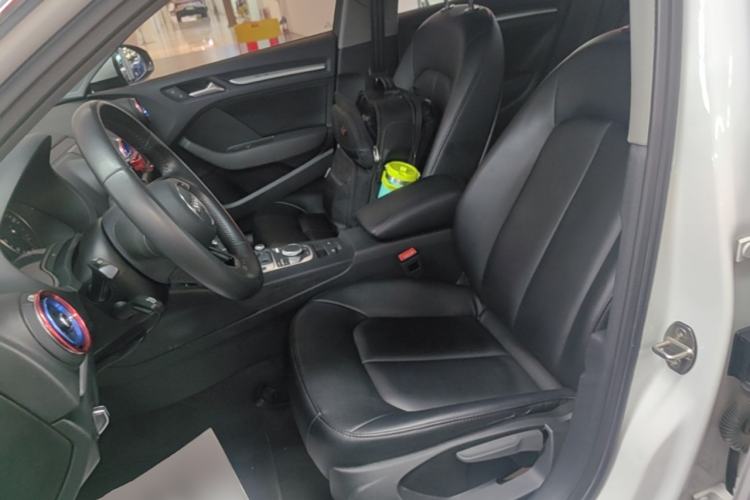 Used Audi A3 2020 Sportback 35 TFSI Ambition China VI Left Front Seat