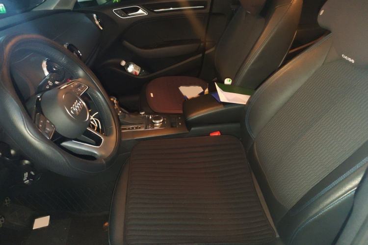Used Audi A3 2020 Limousine 35 TFSI Fashion Edition China VI Emission Standard Left Front Seat