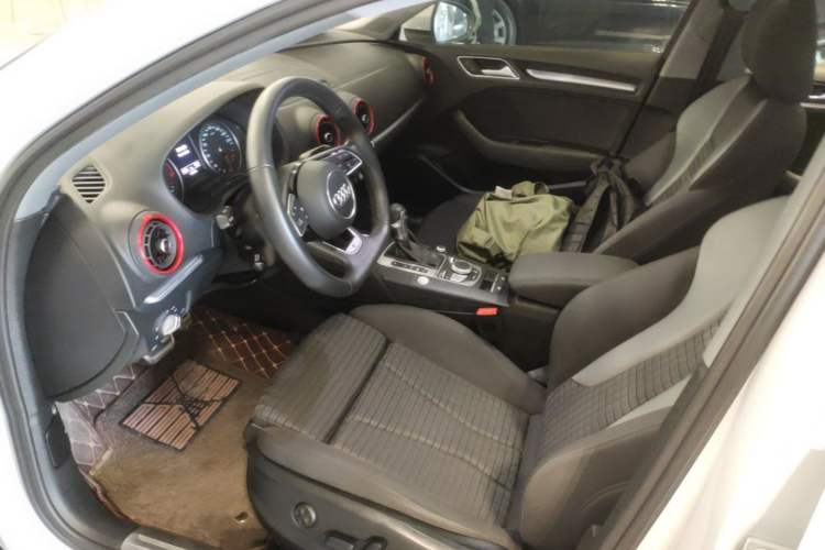 Used Audi A3 2020 Limousine 35 TFSI Sporty Version China VI Left Front Seat