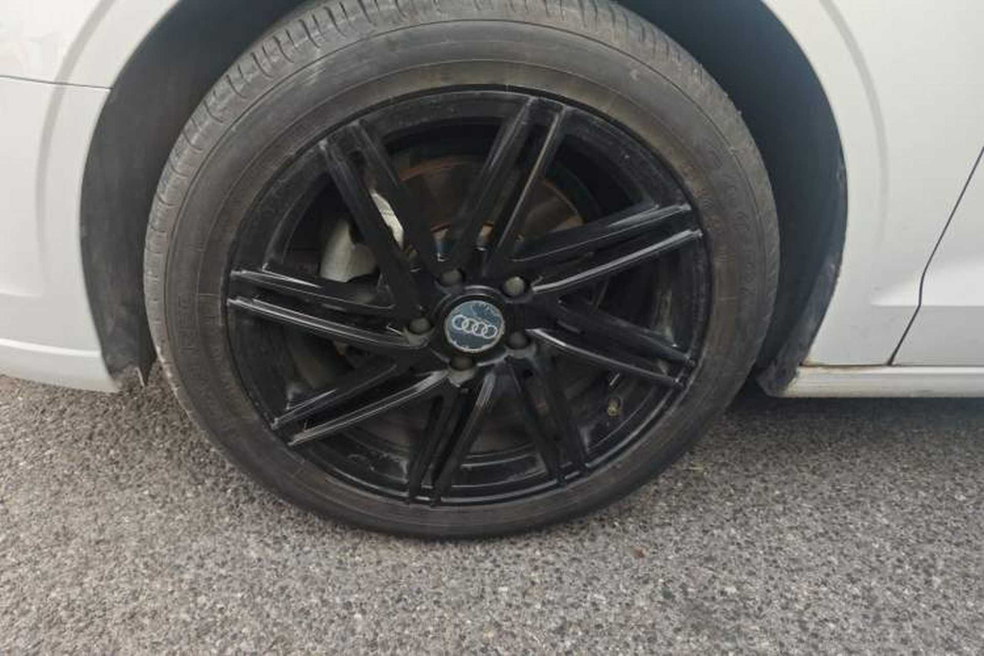 Used Audi A3 2020 Limousine 35 TFSI Ambition China VI Left Front Wheel Hub