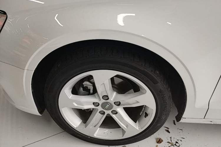 Used Audi A3 2020 Restyled Limousine 35 TFSI Ambition Version China VI Left Front Wheel Hub