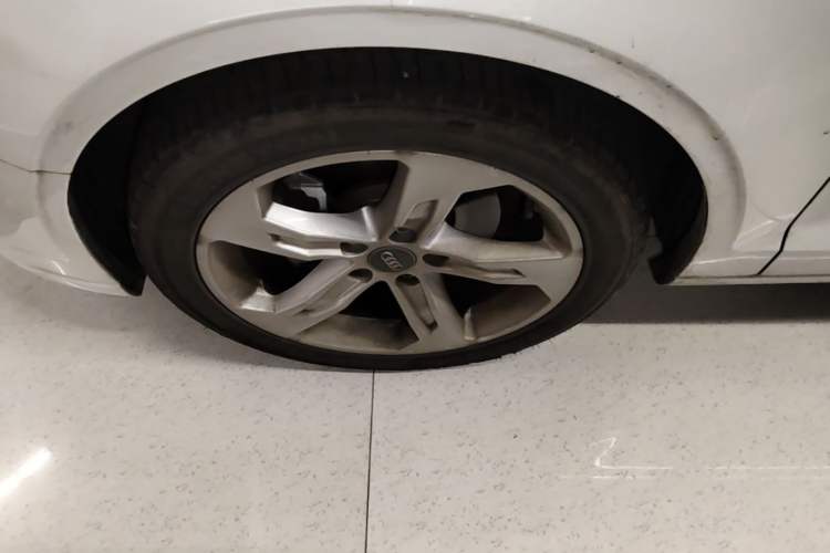 Used Audi A3 2020 Restyled Limousine 35 TFSI Ambition Version China VI Left Front Wheel Hub