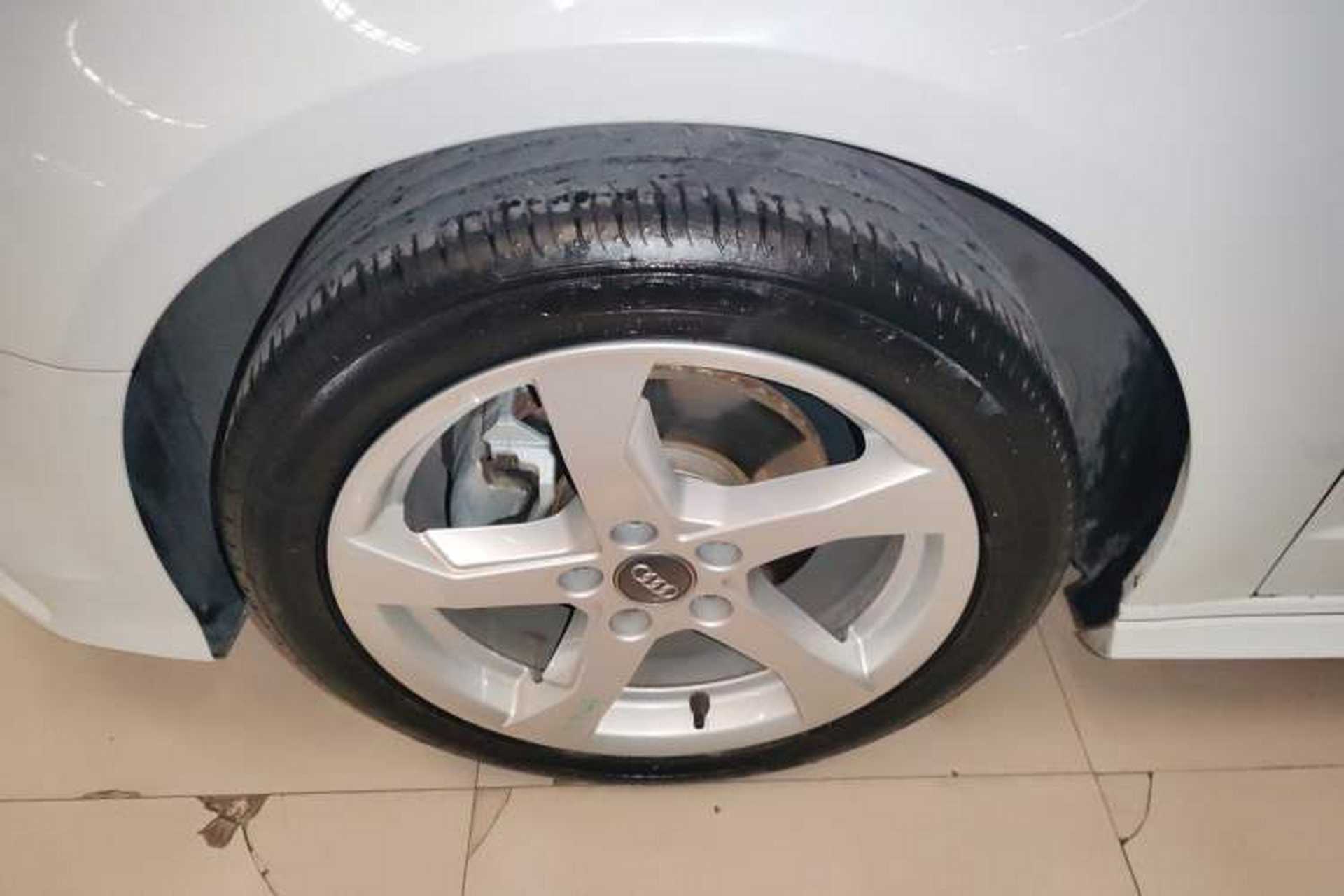 Used Audi A3 2020 Sportback 35 TFSI Fashion Edition China VI Emission Standard Left Front Wheel Hub