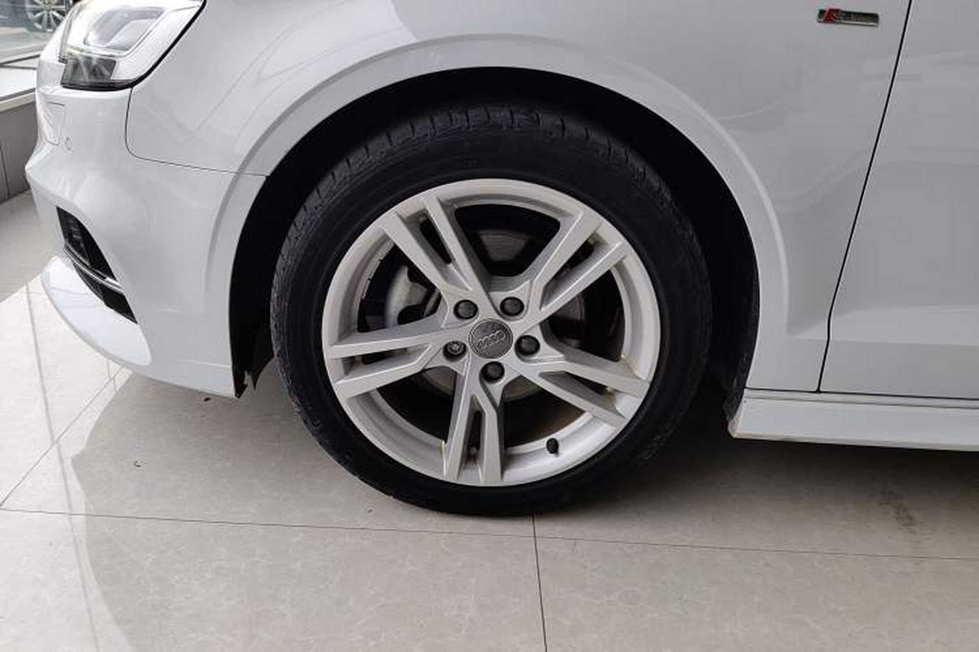 Used Audi A3 2020 Limousine 35 TFSI Fashion Edition China VI Emission Standard Left Front Wheel Hub