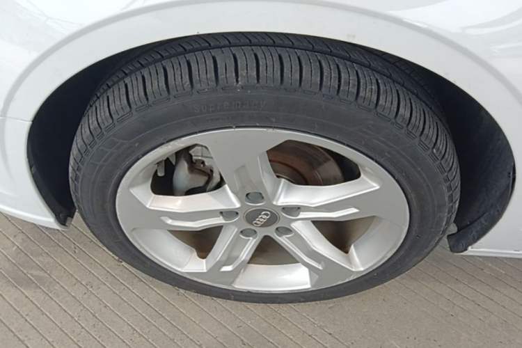Used Audi A3 2020 Limousine 35 TFSI Ambition China VI Left Front Wheel Hub