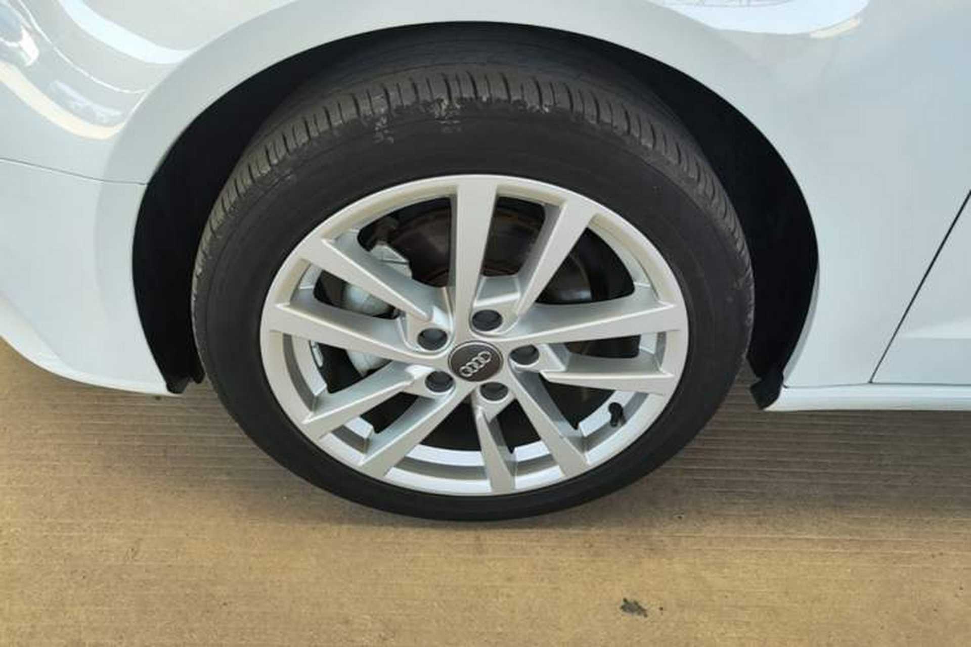 Used Audi A3 2020 Sportback 35 TFSI Ambition China VI Left Front Wheel Hub
