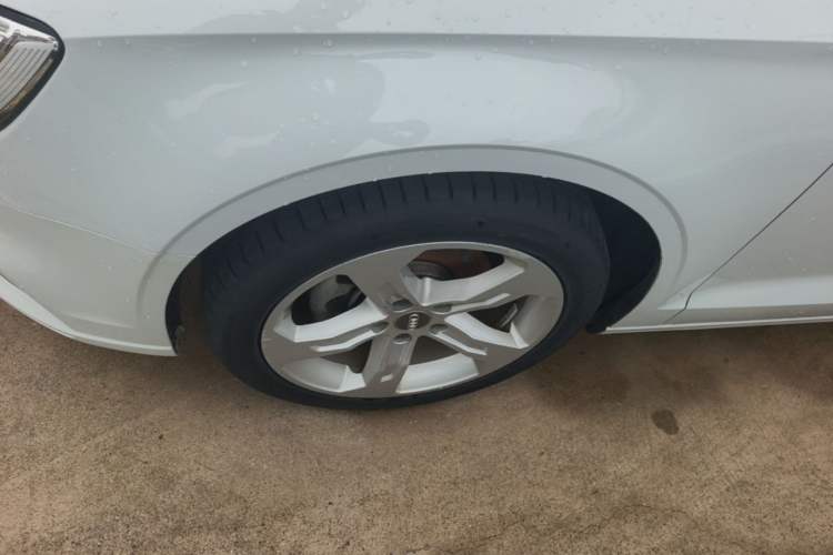 Used Audi A3 2020 Restyled Limousine 35 TFSI Ambition Version China VI Left Front Wheel Hub