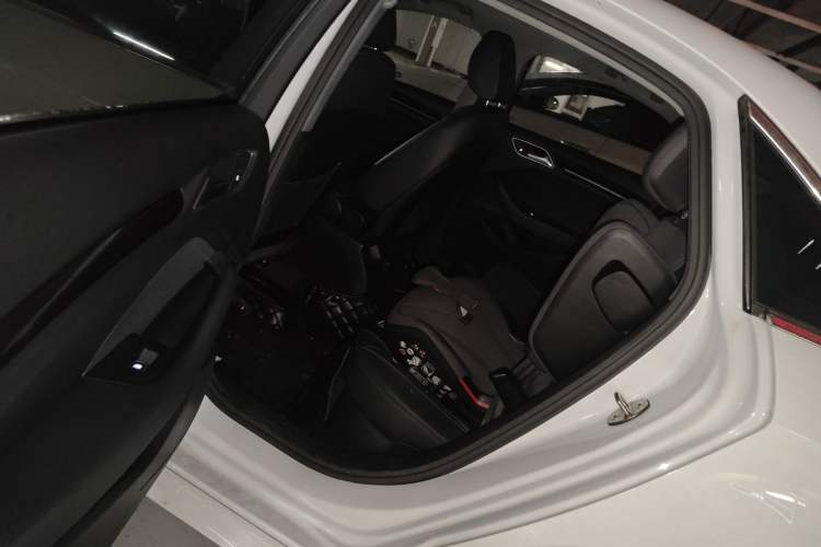 Used Audi A3 2020 Limousine 35 TFSI Fashion Edition China VI Emission Standard Left Rear Seat