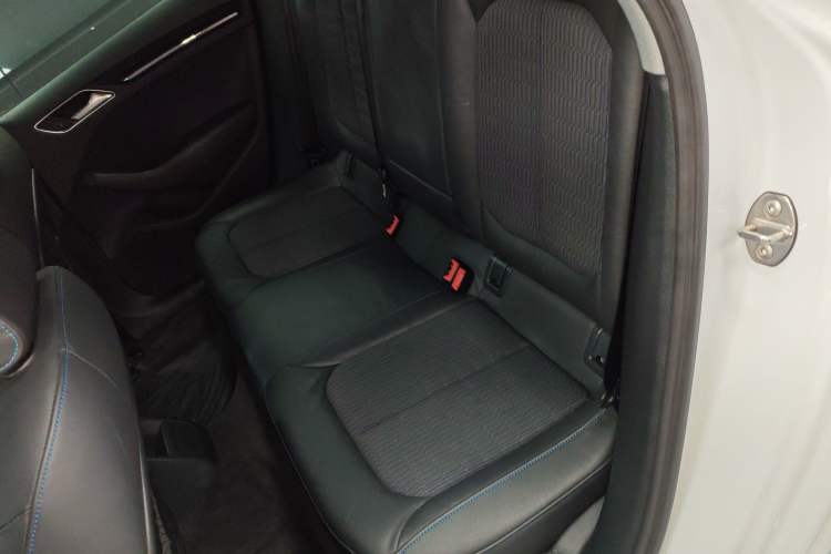 Used Audi A3 2020 Sportback 35 TFSI Fashion Edition China VI Emission Standard Left Rear Seat