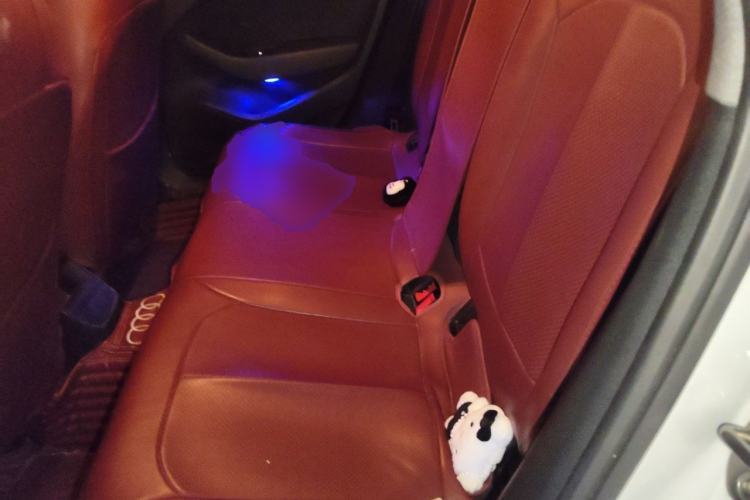 Used Audi A3 2020 Limousine 35 TFSI Fashion Edition China VI Emission Standard Left Rear Seat