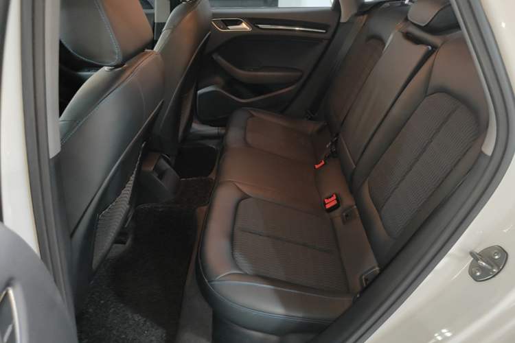 Used Audi A3 2020 Limousine 35 TFSI Fashion Edition China VI Emission Standard Left Rear Seat