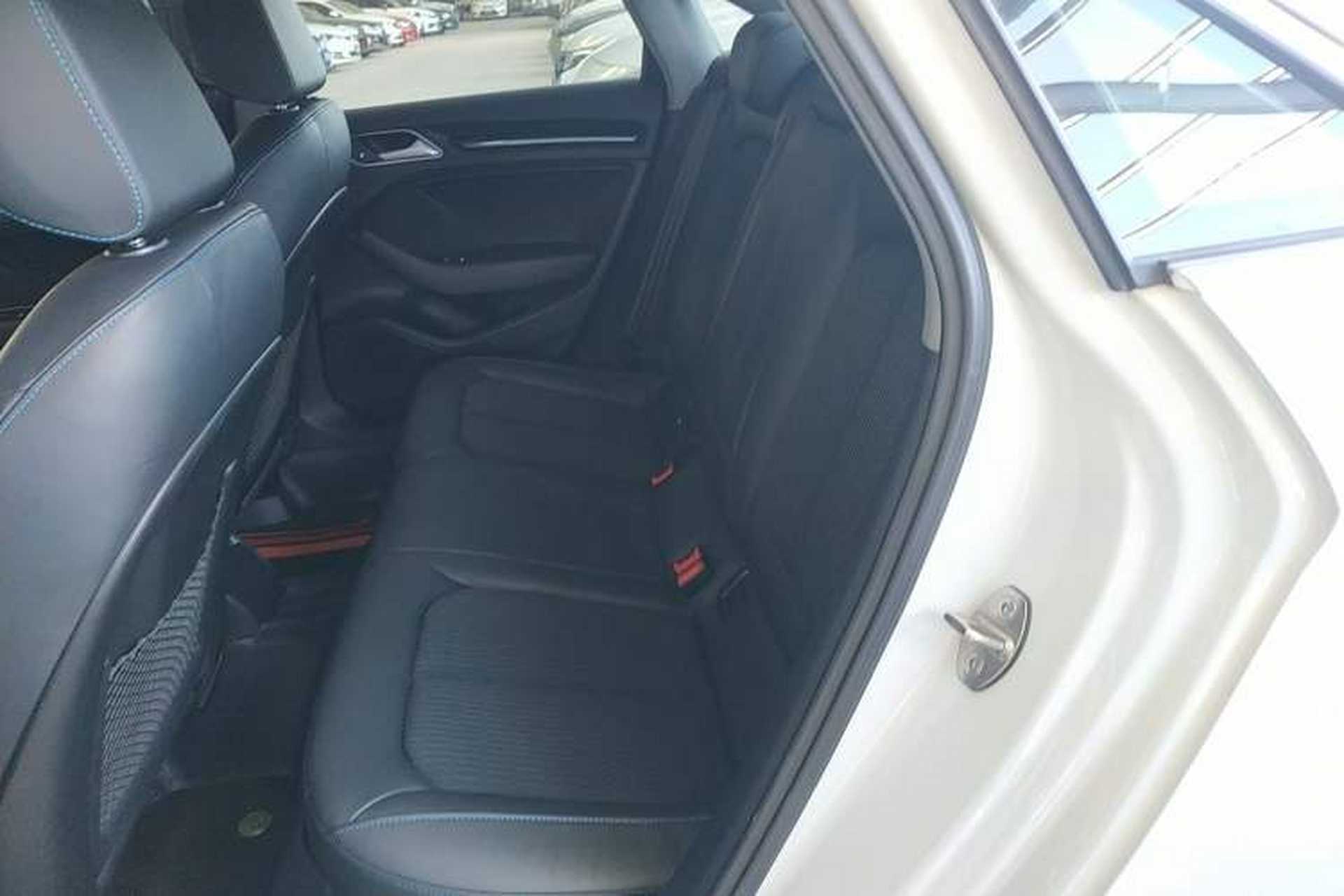 Used Audi A3 2020 Limousine 35 TFSI Fashion Edition China VI Emission Standard Left Rear Seat
