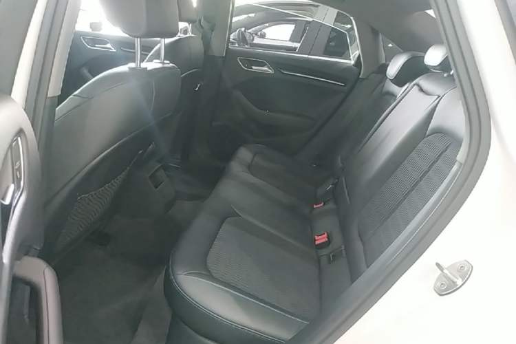 Used Audi A3 2020 Limousine 35 TFSI Fashion Edition China VI Emission Standard Left Rear Seat