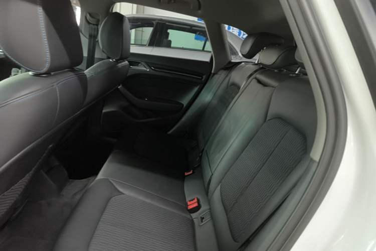 Used Audi A3 2020 Sportback 35 TFSI Fashion Edition China VI Emission Standard Left Rear Seat