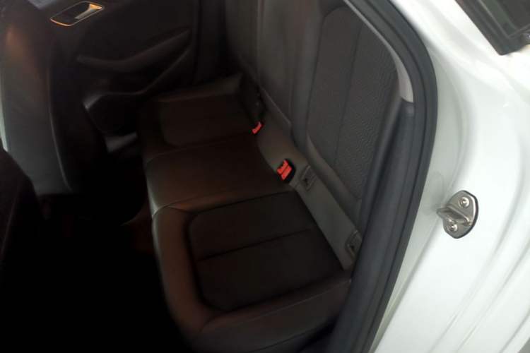 Used Audi A3 2020 Limousine 35 TFSI Fashion Edition China VI Emission Standard Left Rear Seat