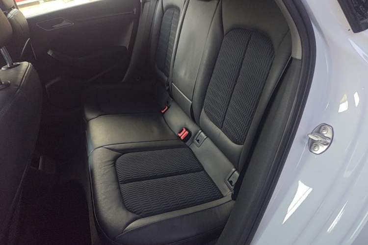 Used Audi A3 2020 Limousine 35 TFSI Fashion Edition China VI Emission Standard Left Rear Seat