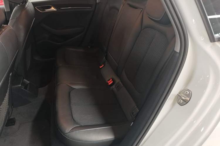 Used Audi A3 2020 Limousine 35 TFSI Fashion Edition China VI Emission Standard Left Rear Seat
