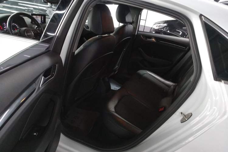 Used Audi A3 2020 Limousine 35 TFSI Fashion Edition China VI Emission Standard Left Rear Seat