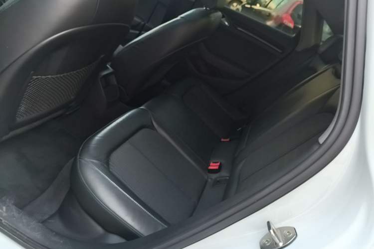 Used Audi A3 2020 Limousine 35 TFSI Fashion Edition China VI Emission Standard Left Rear Seat