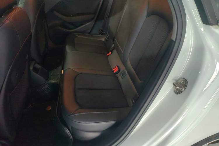 Used Audi A3 2020 Sportback 35 TFSI Fashion Edition China VI Emission Standard Left Rear Seat