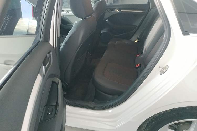 Used Audi A3 2020 Limousine 35 TFSI Ambition China VI Left Rear Seat
