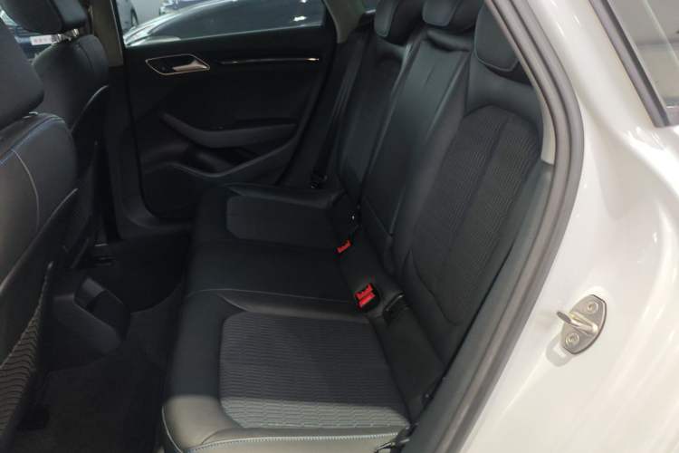 Used Audi A3 2020 Limousine 35 TFSI Fashion Edition China VI Emission Standard Left Rear Seat