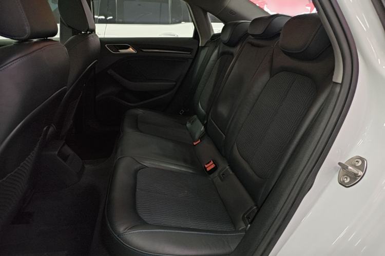 Used Audi A3 2020 Limousine 35 TFSI Fashion Edition China VI Emission Standard Left Rear Seat