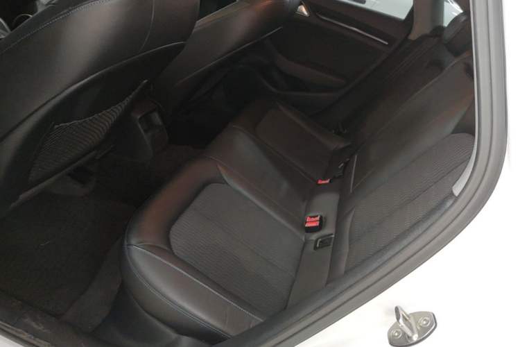 Used Audi A3 2020 Limousine 35 TFSI Fashion Edition China VI Emission Standard Left Rear Seat