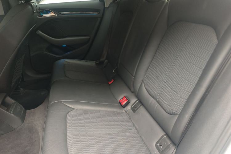 Used Audi A3 2020 Limousine 35 TFSI Fashion Edition China VI Emission Standard Left Rear Seat