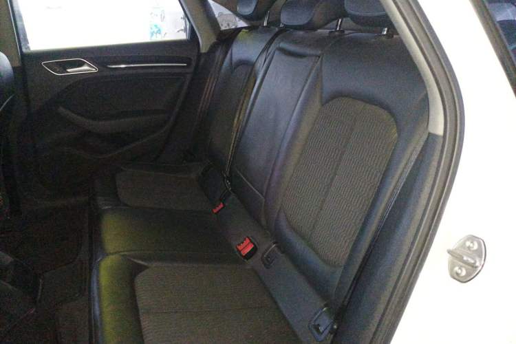 Used Audi A3 2020 Limousine 35 TFSI Fashion Edition China VI Emission Standard Left Rear Seat