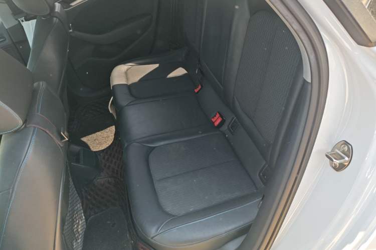 Used Audi A3 2020 Sportback 35 TFSI Fashion Edition China VI Emission Standard Left Rear Seat