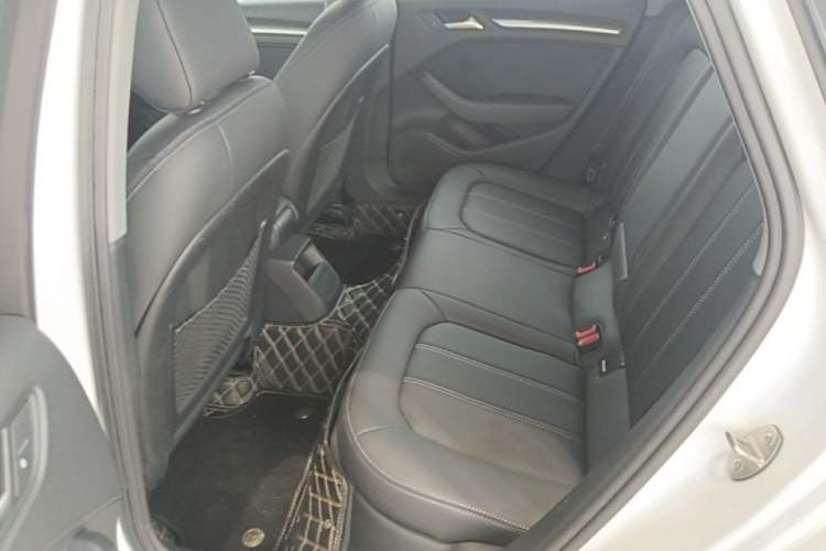 Used Audi A3 2020 Limousine 35 TFSI Ambition China VI Left Rear Seat