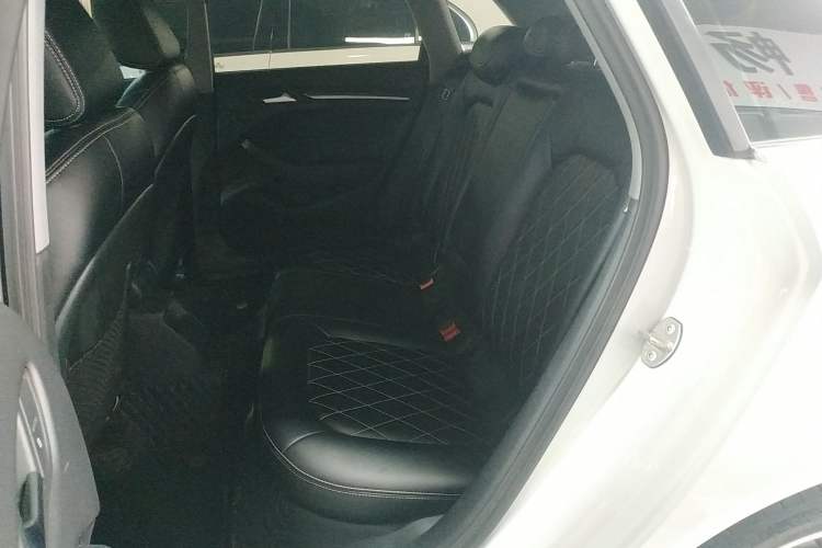 Used Audi A3 2020 Restyled Sportback 35 TFSI Entry-Level China VI Emission Standard Left Rear Seat