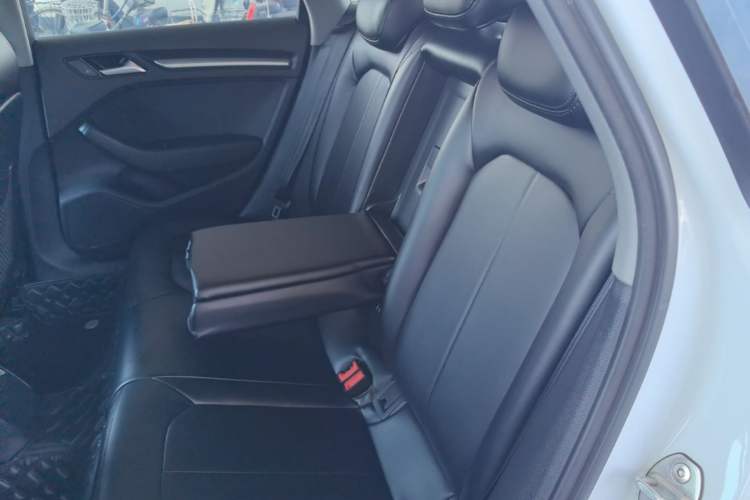 Used Audi A3 2020 Restyled Sportback 35 TFSI Entry-Level China VI Emission Standard Left Rear Seat