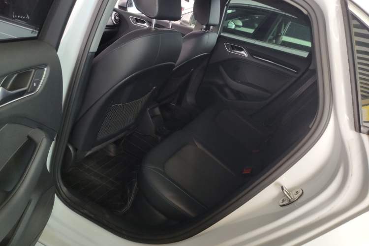Used Audi A3 2020 Limousine 35 TFSI Fashion Edition China VI Emission Standard Left Rear Seat