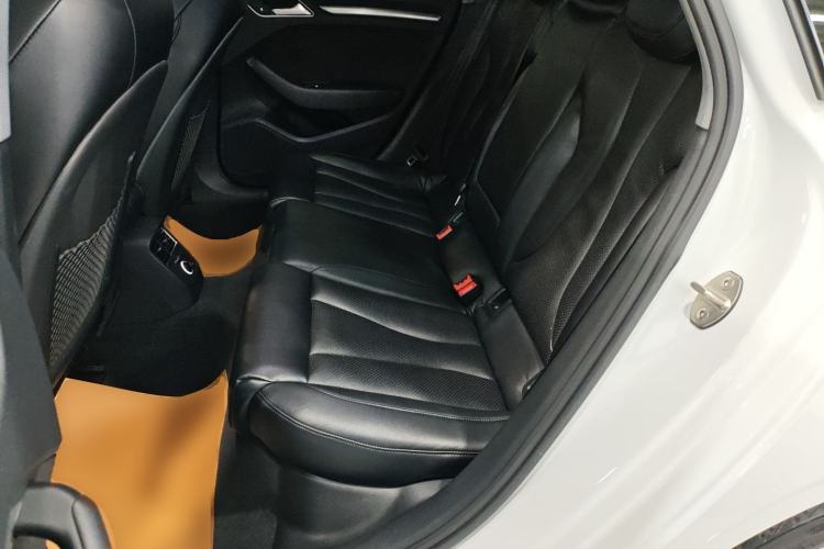 Used Audi A3 2020 Limousine 35 TFSI Sporty Version China VI Left Rear Seat